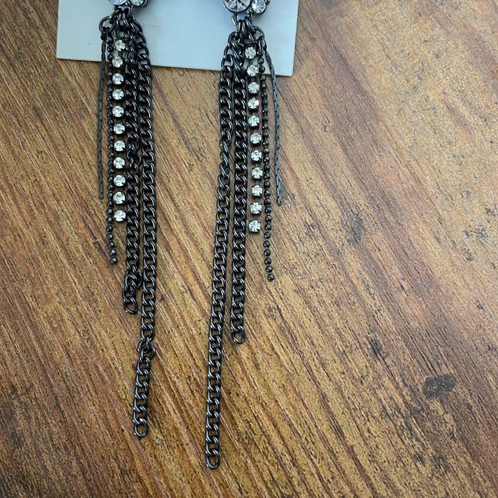 Lux Kill Fringe Earrings - Picture 5 of 10